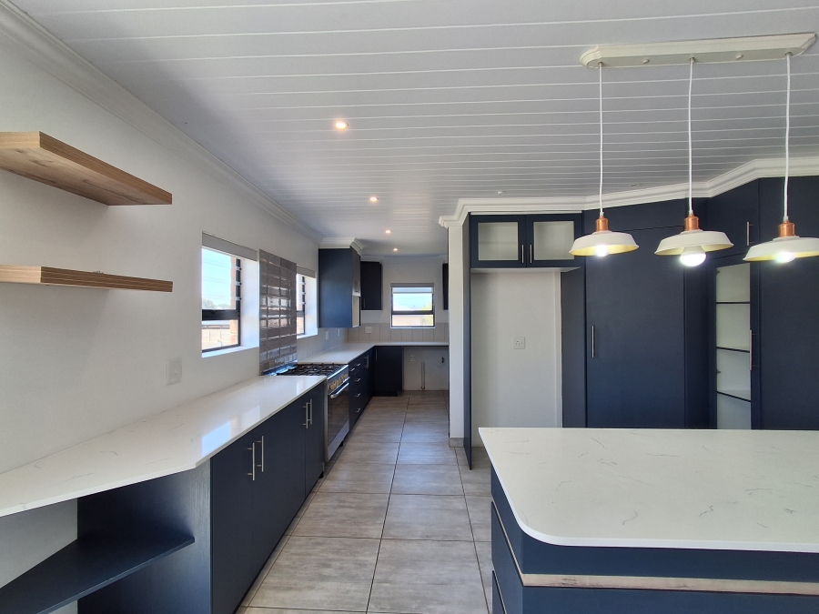3 Bedroom Property for Sale in Stilbaai Wes Western Cape